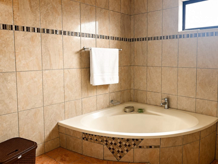 4 Bedroom Property for Sale in Montana Western Cape
